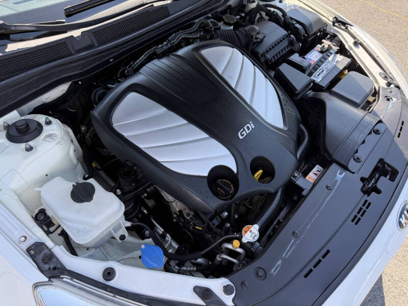 2014 Kia Cadenza Premium