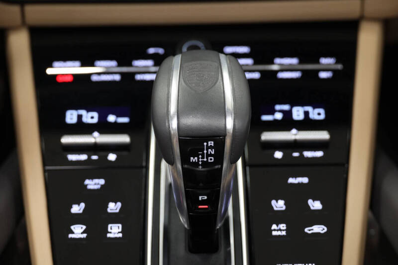 2021 Porsche Cayenne Turbo S E-Hybrid