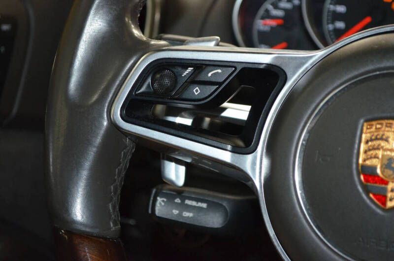 2016 Porsche Cayenne GTS