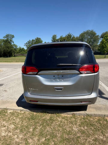 2021 Chrysler Voyager LXi