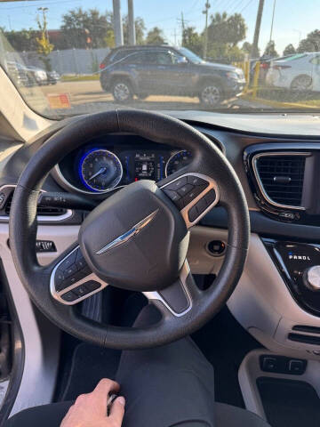 2020 Chrysler Pacifica Touring