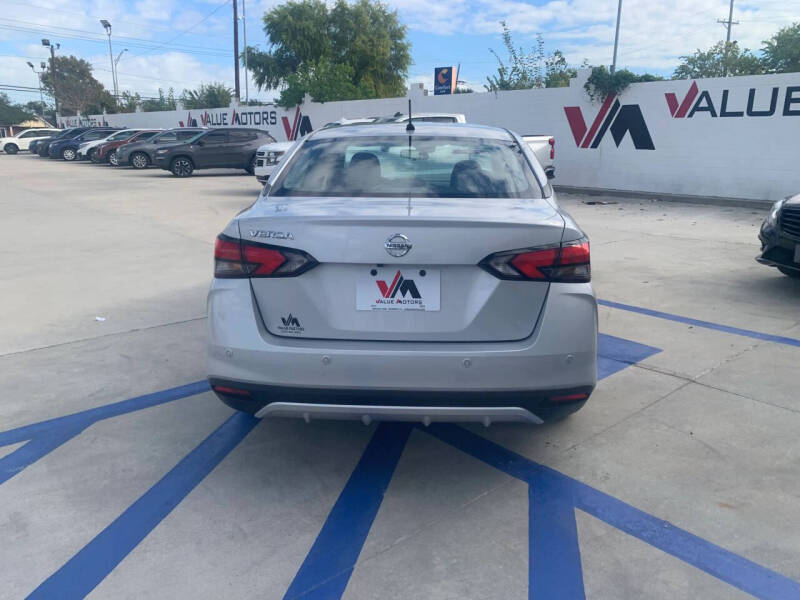 2021 Nissan Versa S