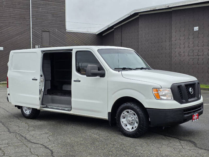 2017 Nissan NV 1500 SV