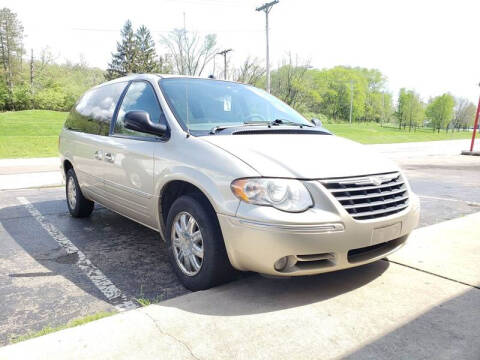 2005 Chrysler Town and Country for sale at MIAMISBURG AUTO SALES in Miamisburg OH