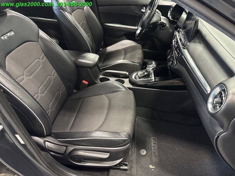 2021 Kia Forte GT Line