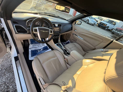 2011 Chrysler 200 Limited