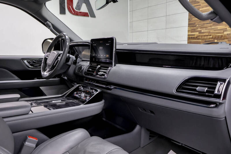 2020 Lincoln Navigator L Reserve