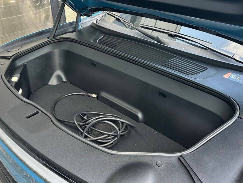 2022 Rivian R1T Adventure