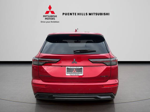 2026 Mitsubishi Outlander LE