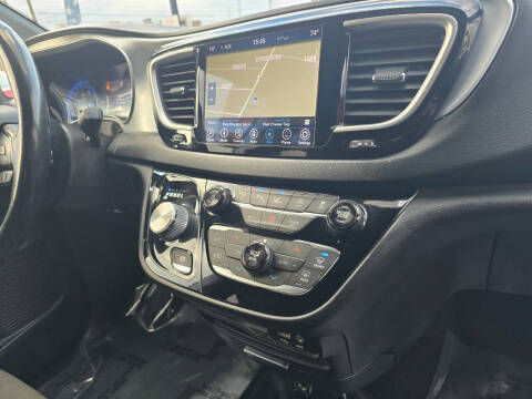 2020 Chrysler Pacifica Touring