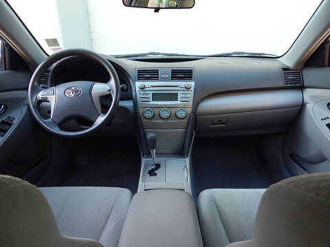 2009 Toyota Camry LE