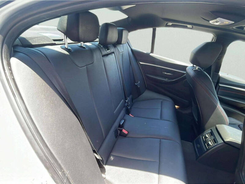 2017 BMW 3 Series 330e iPerformance