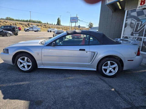 2003 Ford Mustang