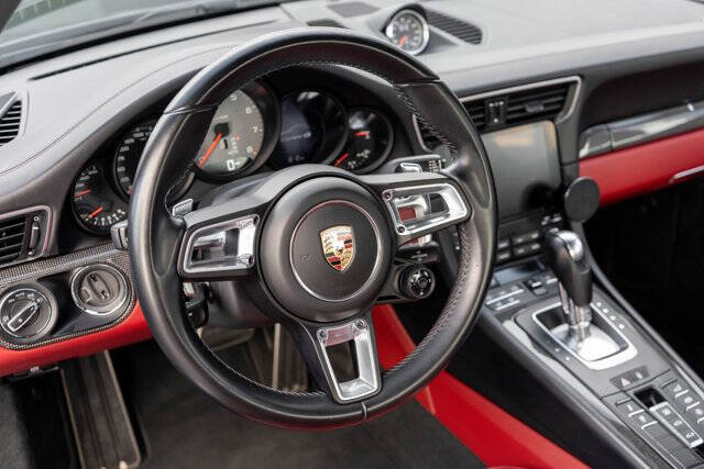 2017 Porsche 911 Carrera 4S