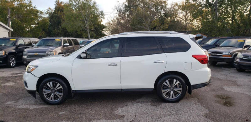 2017 Nissan Pathfinder S