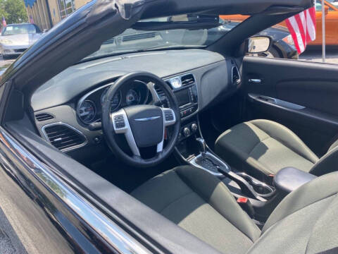 2011 Chrysler 200 Touring