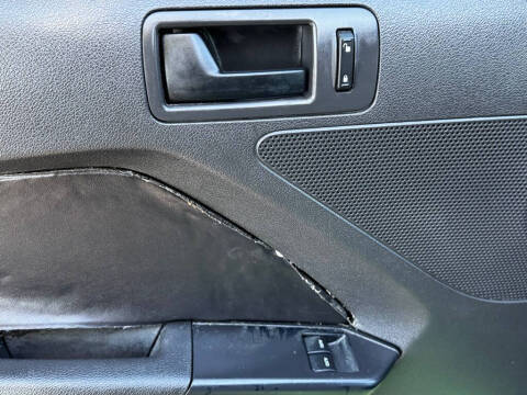 2014 Ford Mustang V6