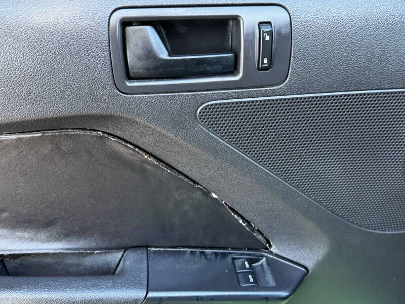 2014 Ford Mustang V6