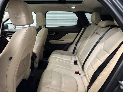 2019 Jaguar F-PACE 25t Prestige