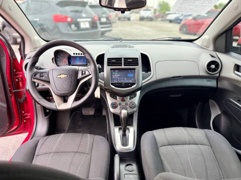 2016 Chevrolet Sonic LT Auto