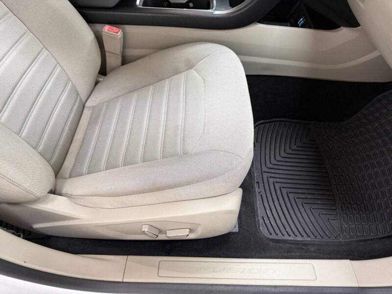 2019 Ford Fusion SE