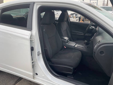 2011 Dodge Charger SE