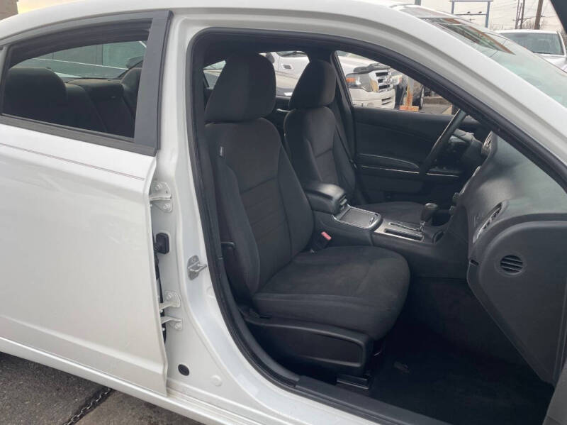 2011 Dodge Charger SE