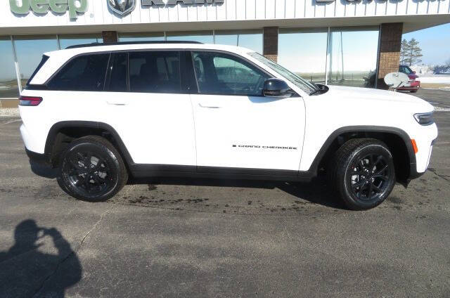 2026 Jeep Grand Cherokee Altitude