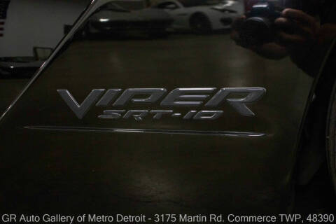 2004 Dodge Viper SRT-10