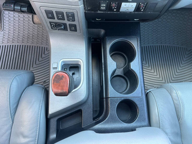 2011 Toyota Sequoia Platinum