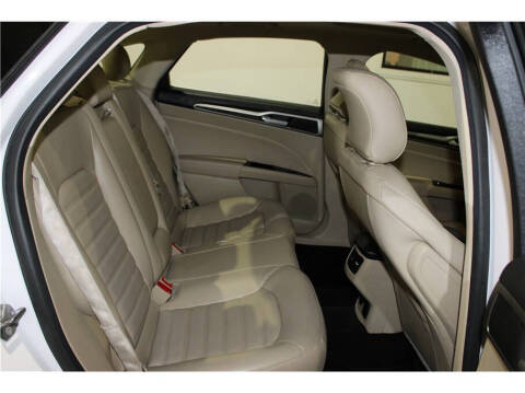 2015 Ford Fusion Hybrid SE