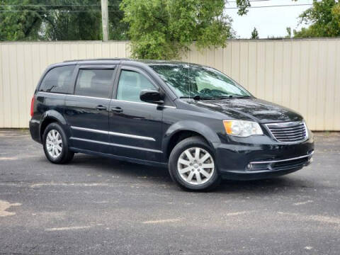 2014 Chrysler Town and Country for sale at Miller Auto Sales in Saint Louis MI