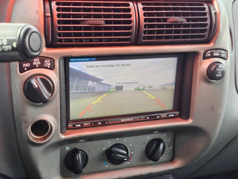 2004 Ford Explorer Sport Trac XLS