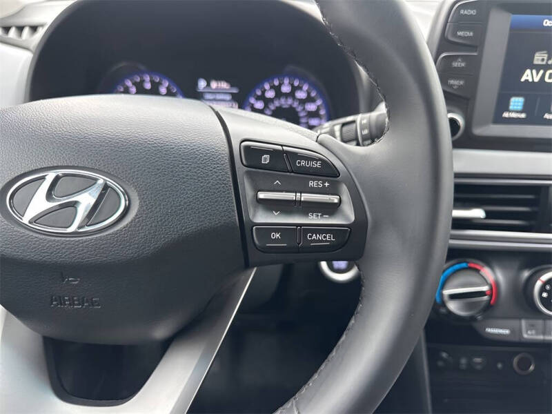 2020 Hyundai Kona SEL Plus