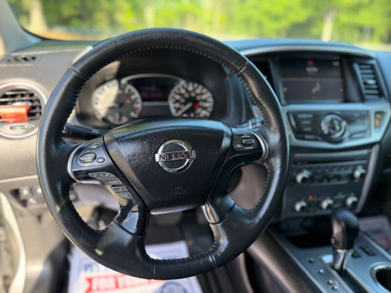 2017 Nissan Pathfinder S