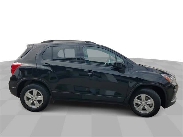 2022 Chevrolet Trax for sale at Bowman Auto Center in Clarkston, MI