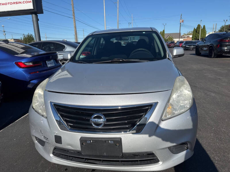 2012 Nissan Versa 1.6 SV