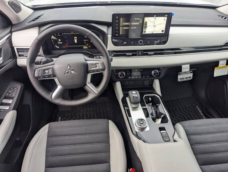 2026 Mitsubishi Outlander