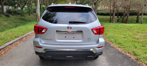 2020 Nissan Pathfinder SV