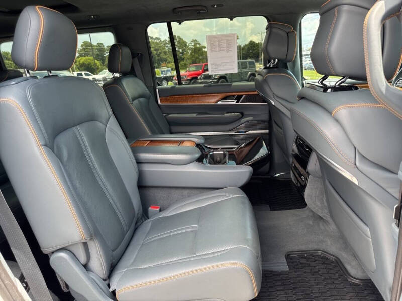 2022 Jeep Grand Wagoneer Series II