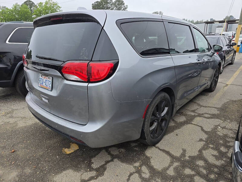 2018 Chrysler Pacifica Touring Plus