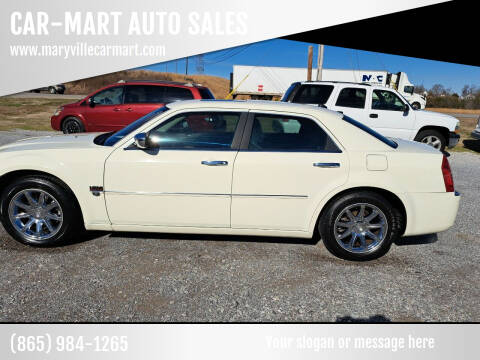 2005 Chrysler 300 for sale at CAR-MART AUTO SALES in Maryville TN