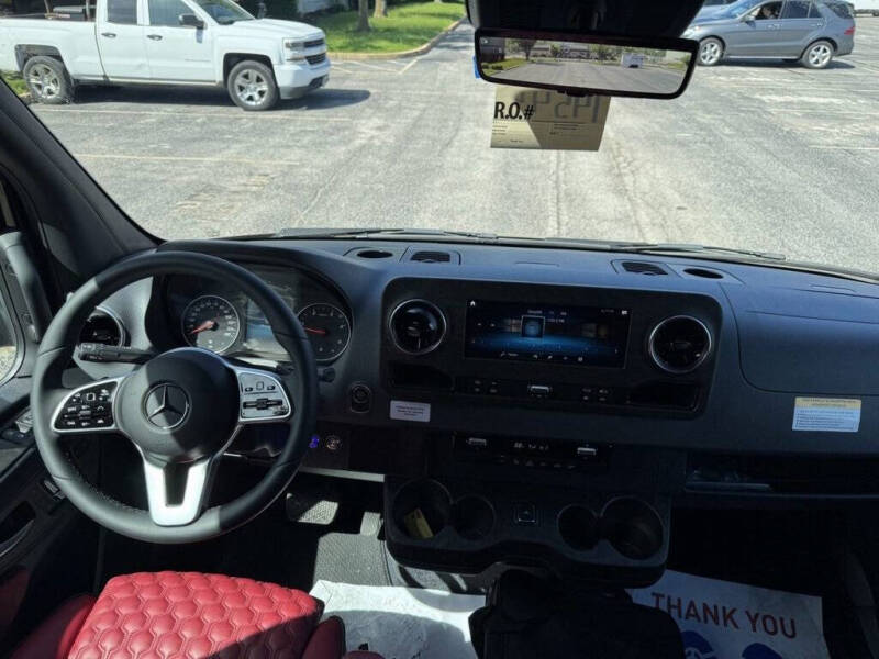 2024 Mercedes-Benz Sprinter 3500XD