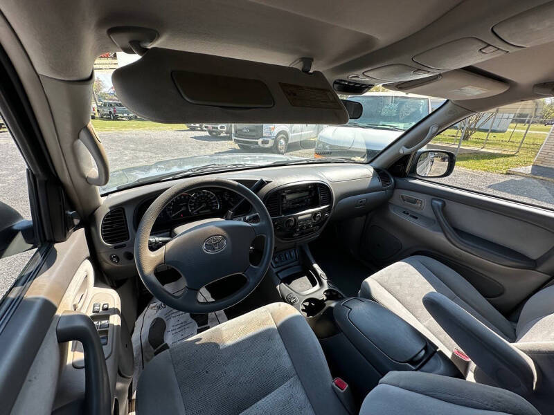 2005 Toyota Sequoia SR5