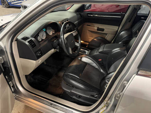 2006 Chrysler 300 SRT-8