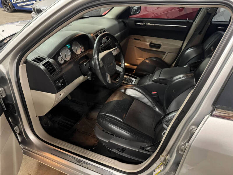 2006 Chrysler 300 SRT-8