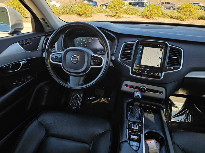 2021 Volvo XC90 T5 Momentum