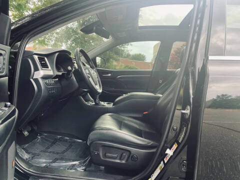 2019 Toyota Highlander Limited Platinum