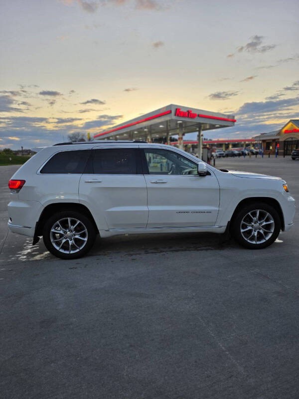 2016 Jeep Grand Cherokee Summit
