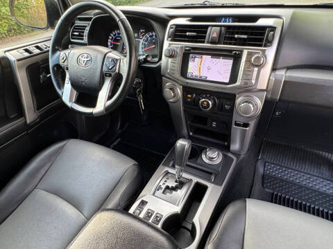 2017 Toyota 4Runner SR5 Premium